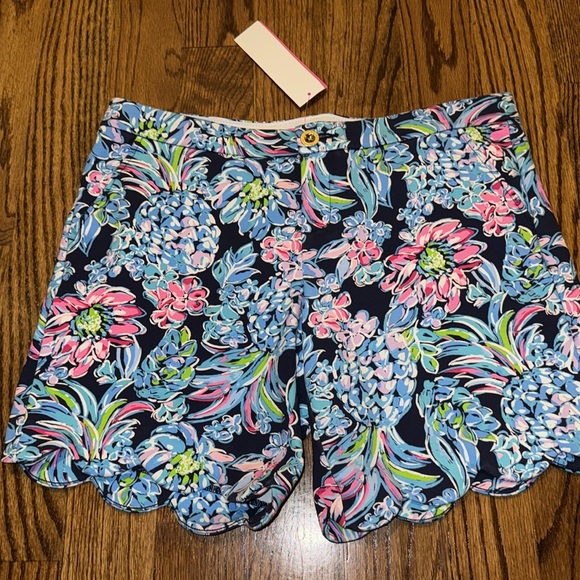 Lilly Pulitzer Darci Knit short high tide navy pineapple Paradise size 10 NWT - Picture 2 of 8